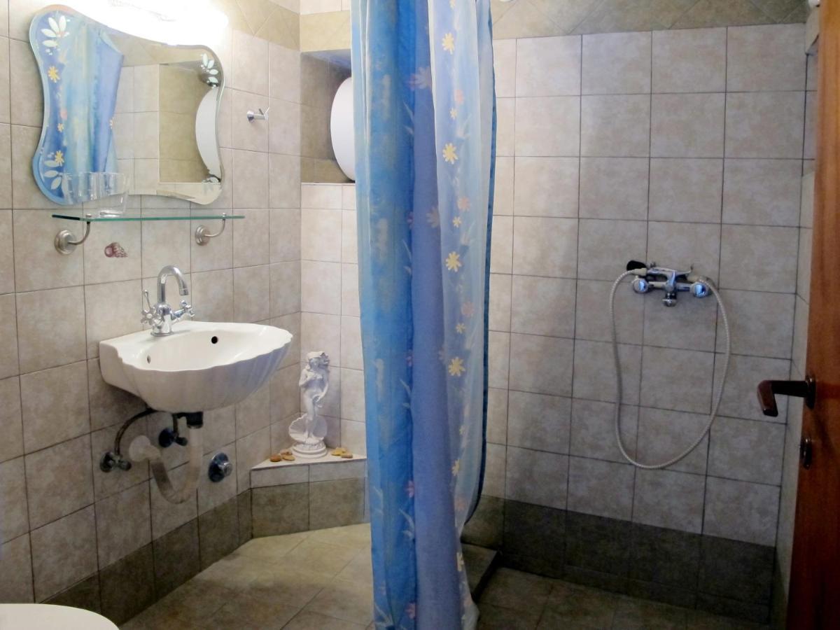 Pepi'S Rooms Triovasálos Екстериор снимка