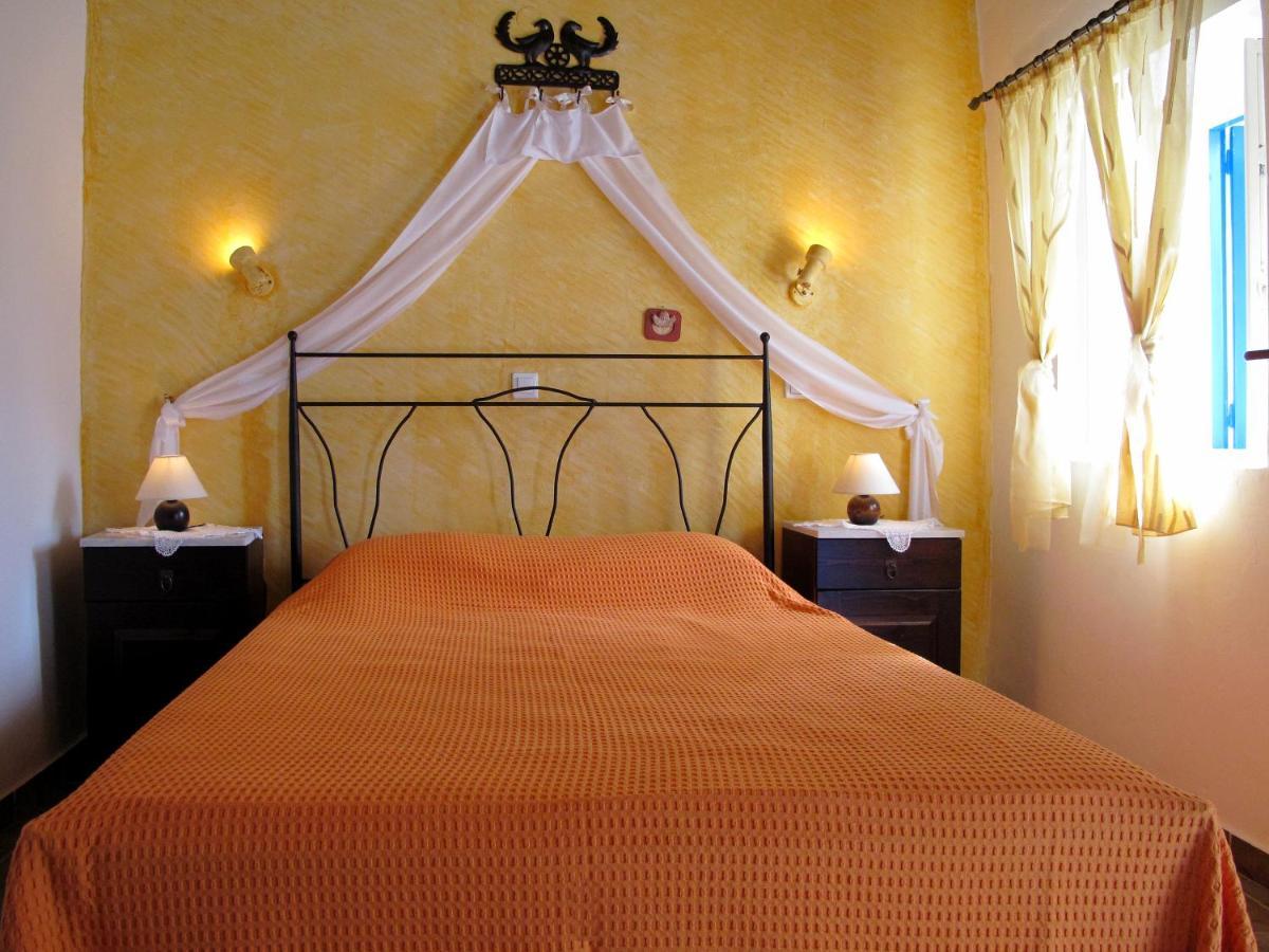 Pepi'S Rooms Triovasálos Екстериор снимка